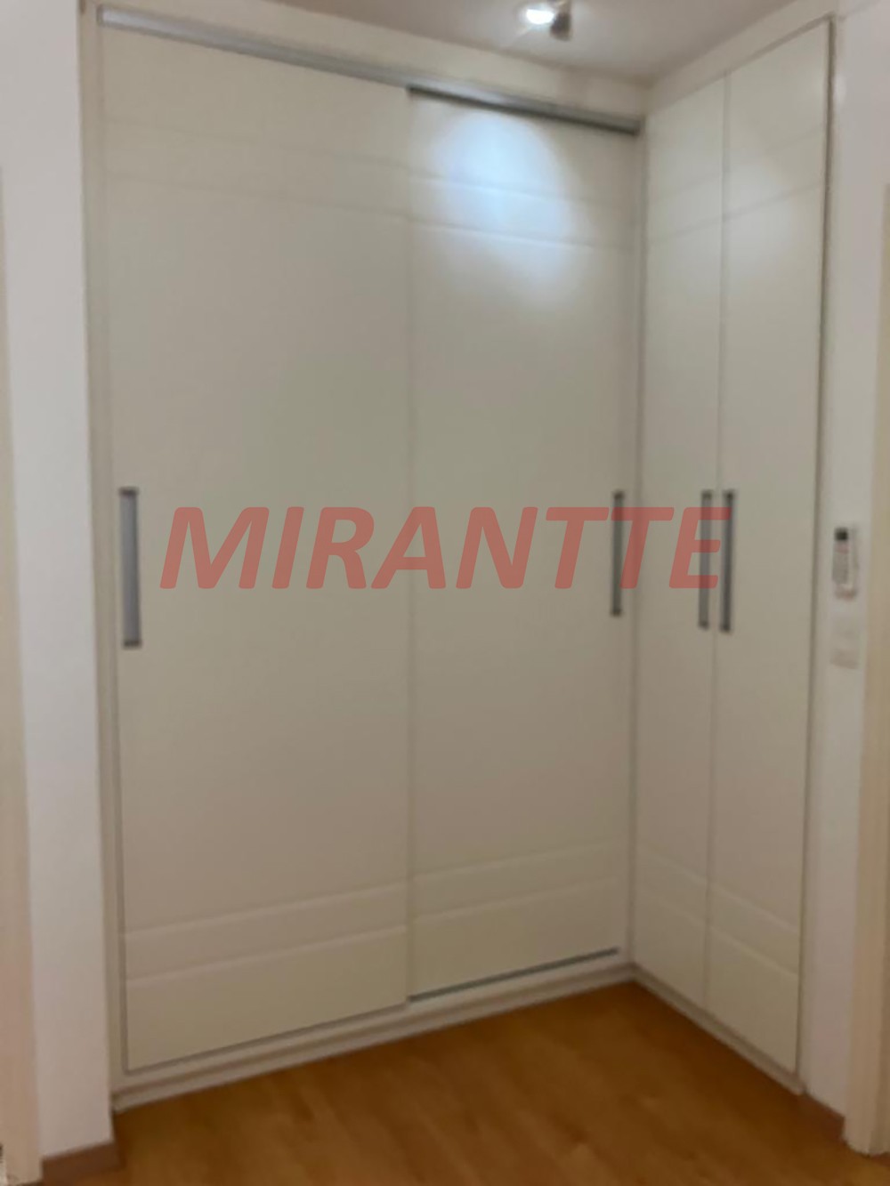 Sobrado de 156m² com 3 quartos em Santa Teresinha