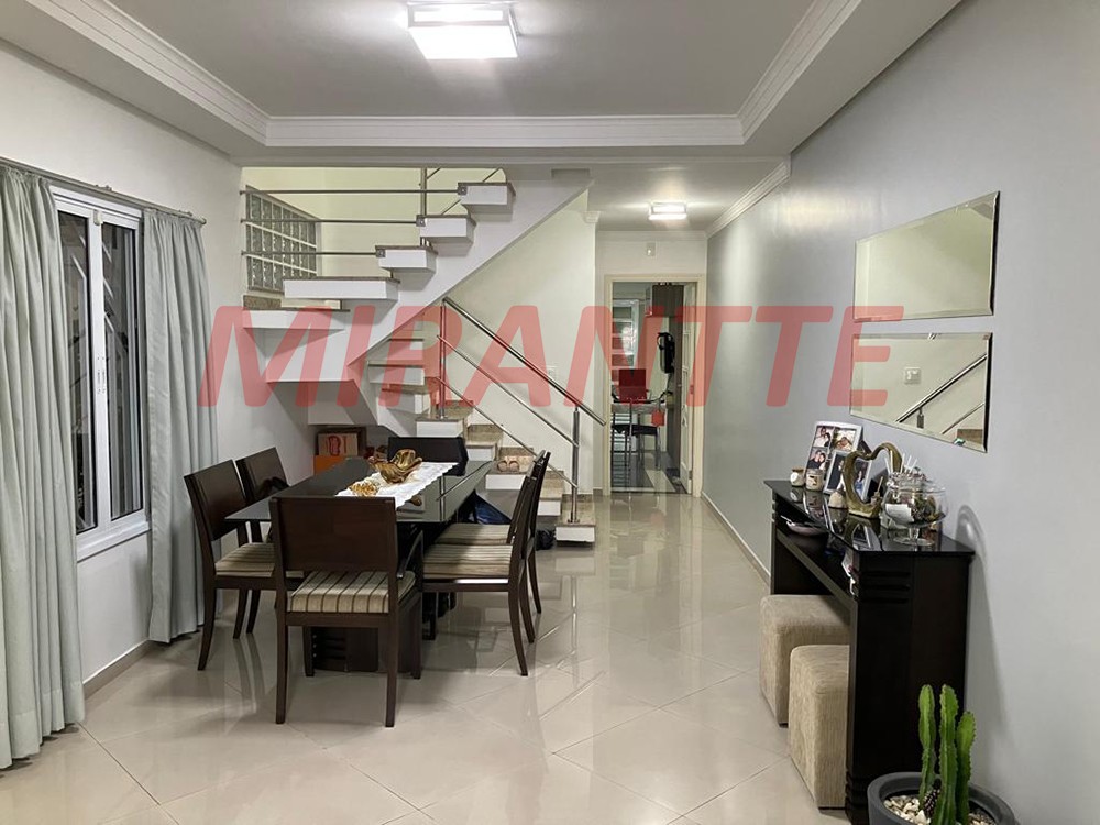 Sobrado de 156m² com 3 quartos em Santa Teresinha