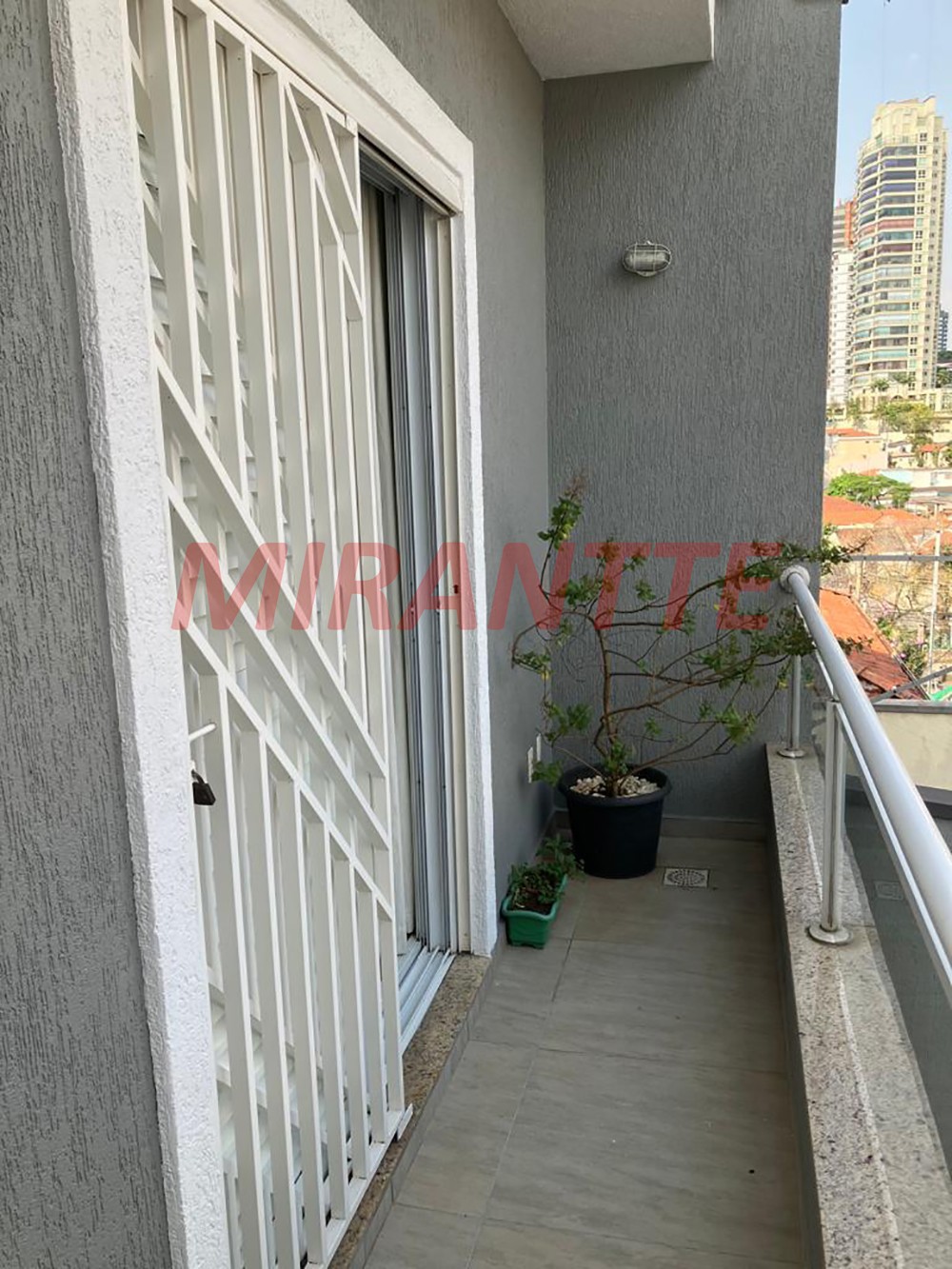Sobrado de 156m² com 3 quartos em Santa Teresinha