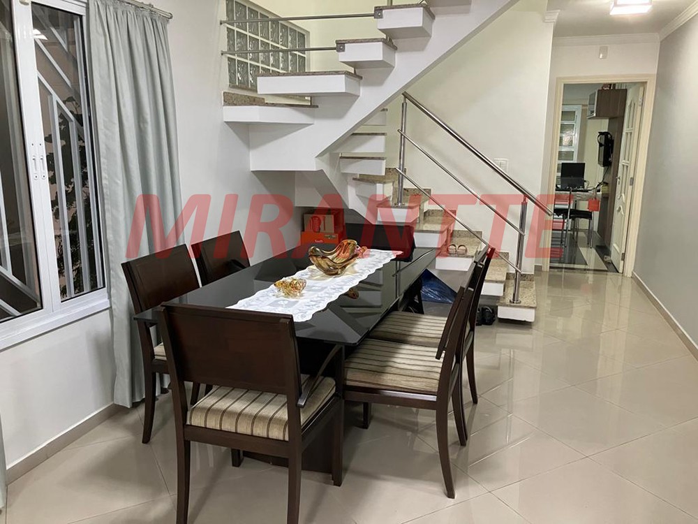 Sobrado de 156m² com 3 quartos em Santa Teresinha