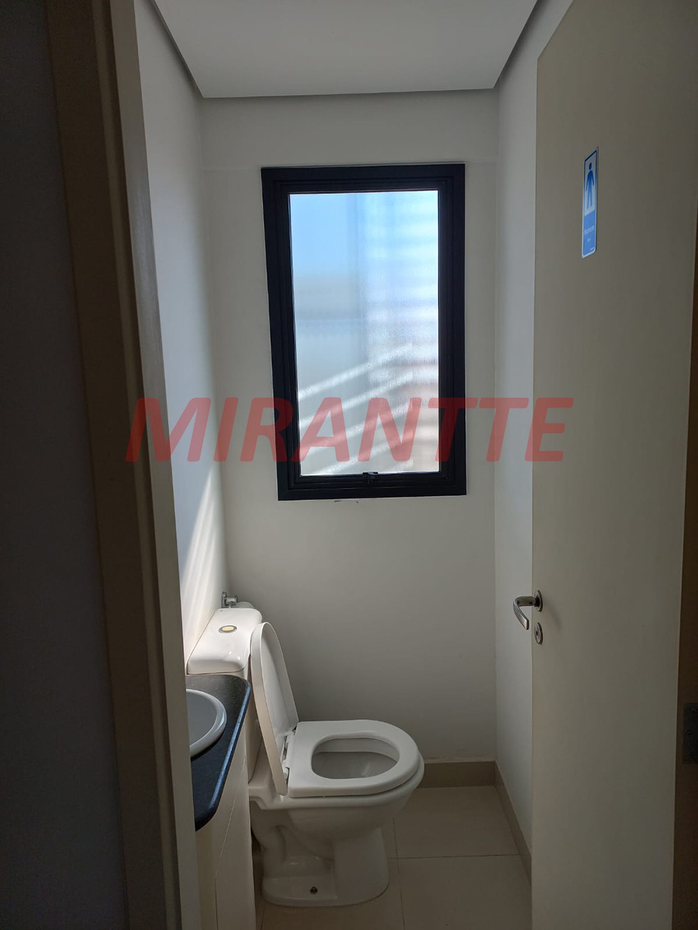 Conjunto comercial de 50m² em Santana
