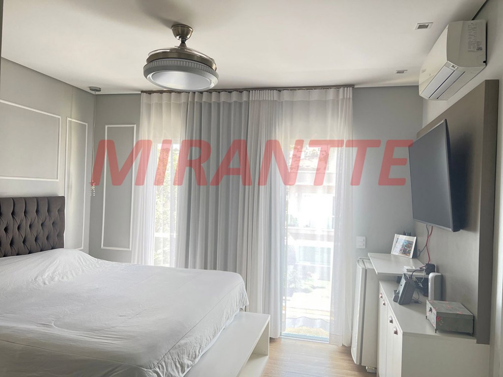 Sobrado de 282m² com 4 quartos em Tremembe