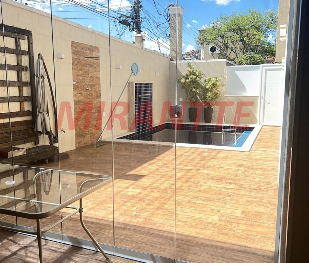 Sobrado de 282m² com 4 quartos em Tremembe