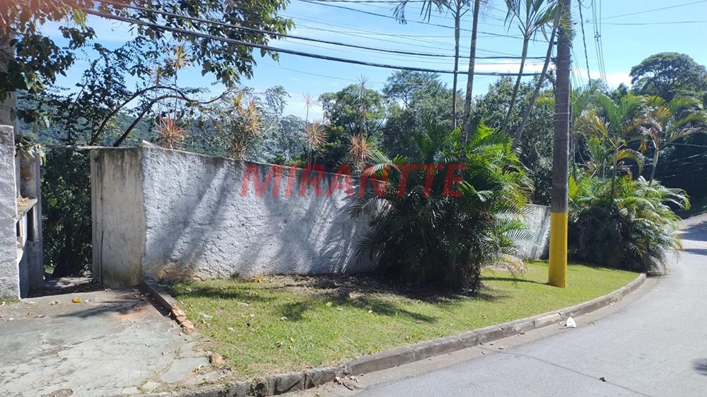 Casa terrea de 650m² com 4 quartos em Serra Da Cantareira