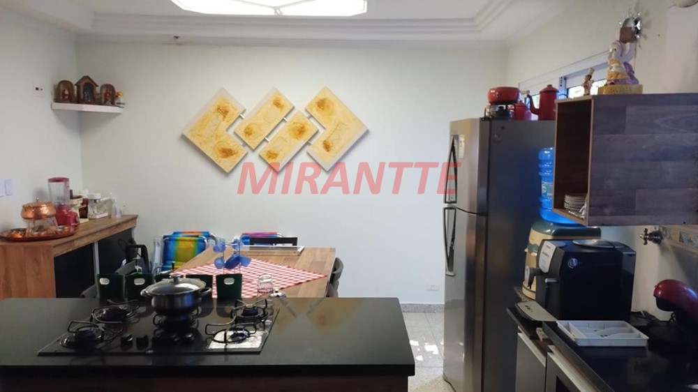 Casa terrea de 650m² com 4 quartos em Serra Da Cantareira
