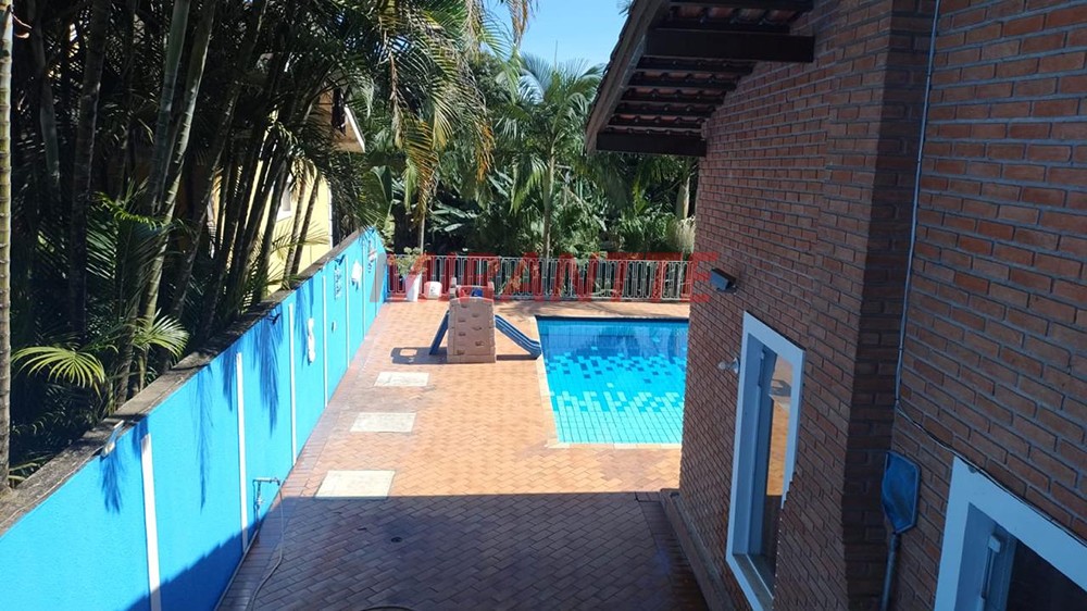 Casa terrea de 650m² com 4 quartos em Serra Da Cantareira