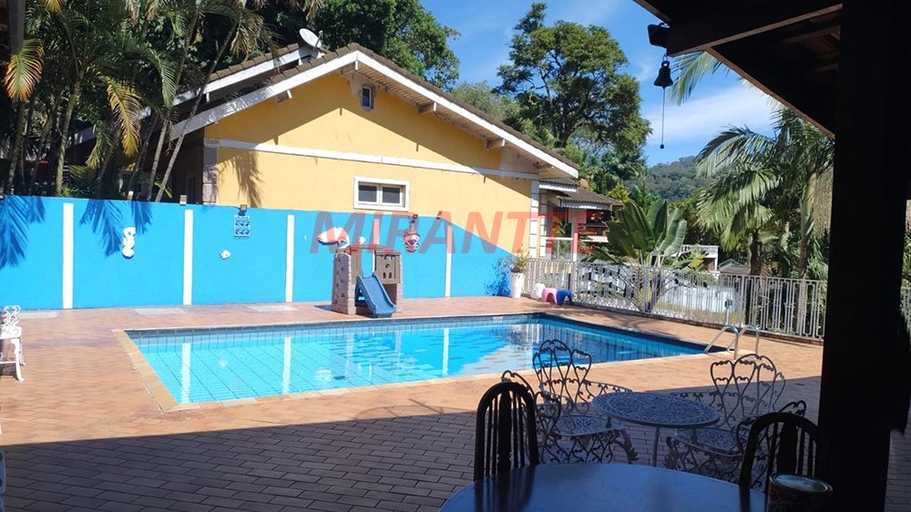 Casa terrea de 650m² com 4 quartos em Serra Da Cantareira