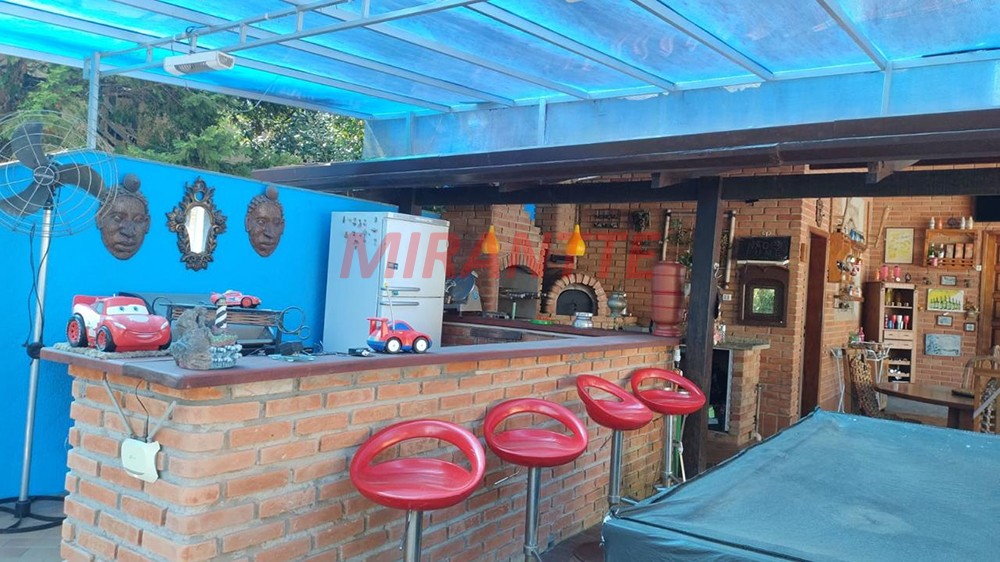 Casa terrea de 650m² com 4 quartos em Serra Da Cantareira