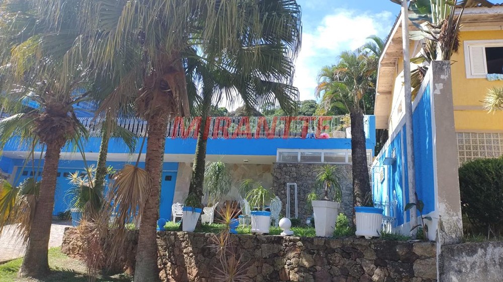 Casa terrea de 650m² com 4 quartos em Serra Da Cantareira