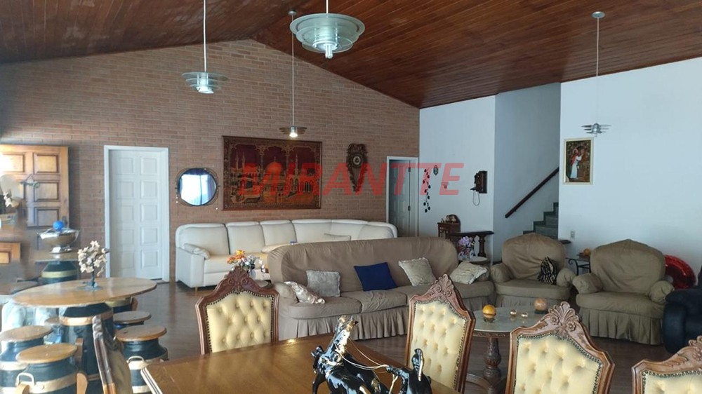 Casa terrea de 650m² com 4 quartos em Serra Da Cantareira