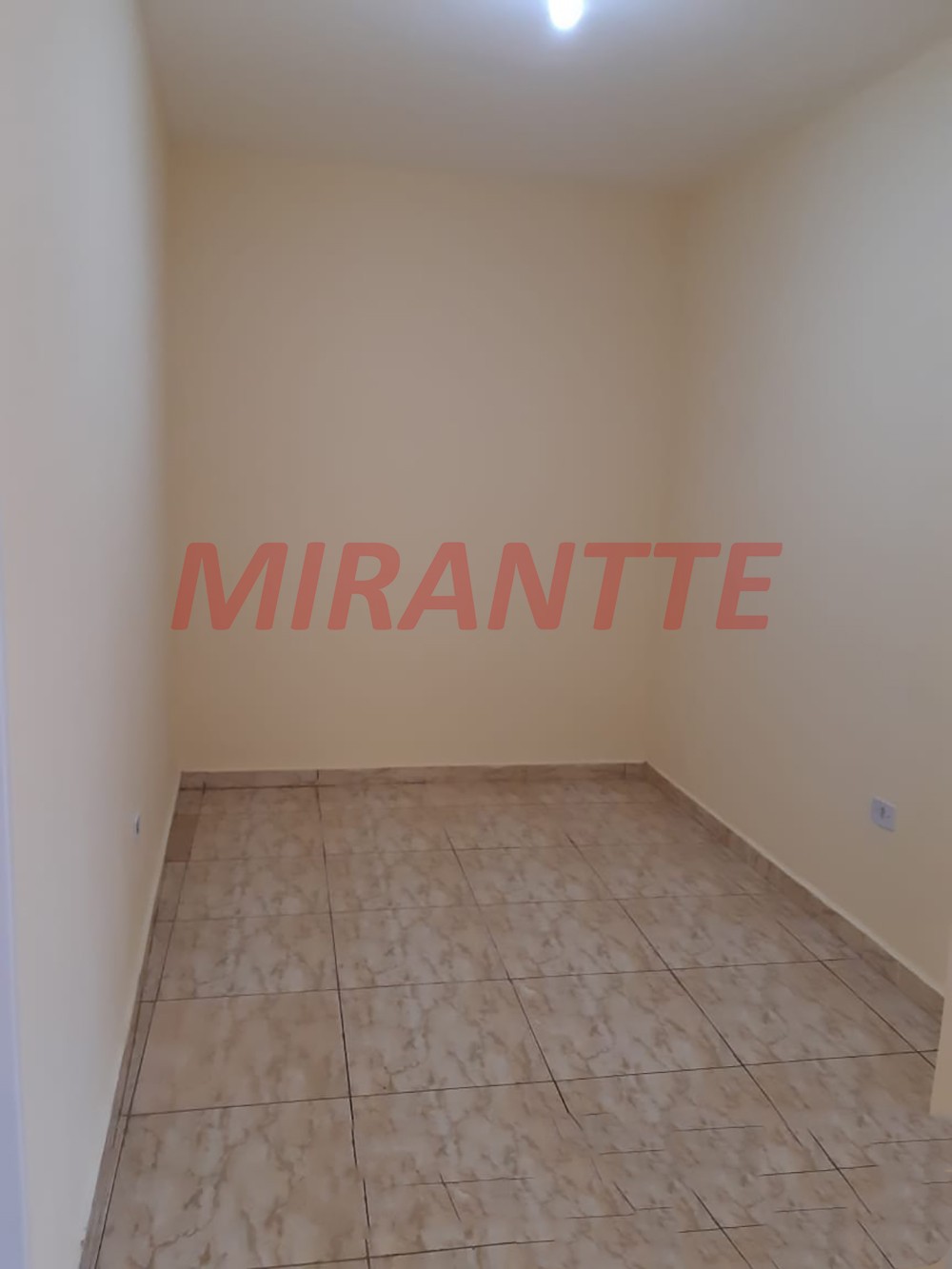 Casa terrea de 500m² com 6 quartos em Recanto feliz
