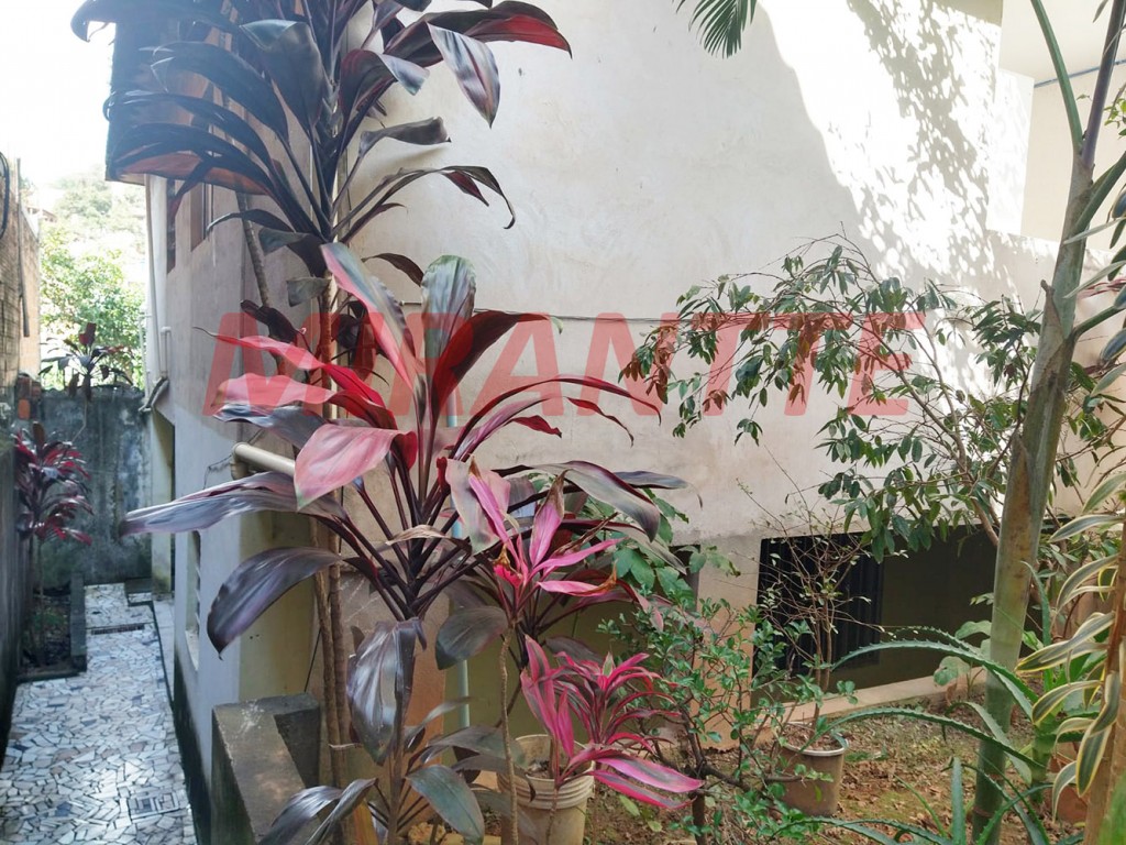 Sobrado de 300m² com 4 quartos em Chácara Cabuçu