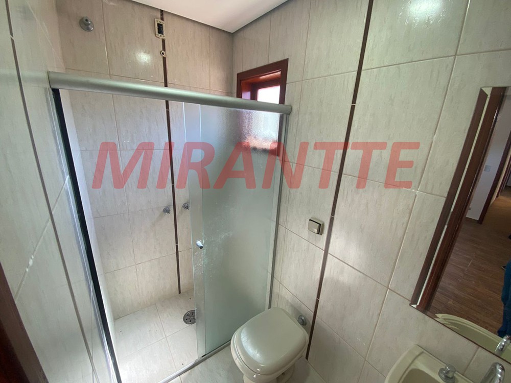 Sobrado de 530m² com 5 quartos em Serra Da Cantareira