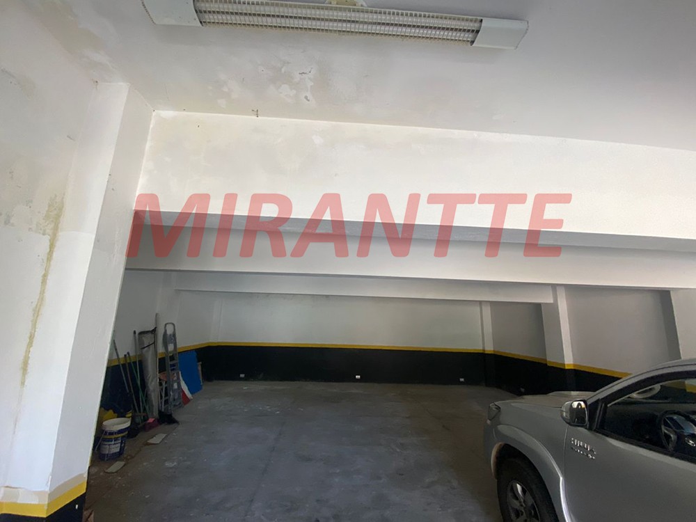 Sobrado de 530m² com 5 quartos em Serra Da Cantareira