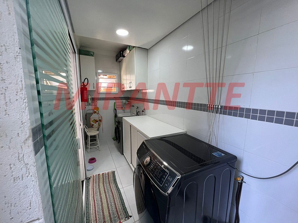 Sobrado de 137m² com 3 quartos em Vila Nova Mazzei