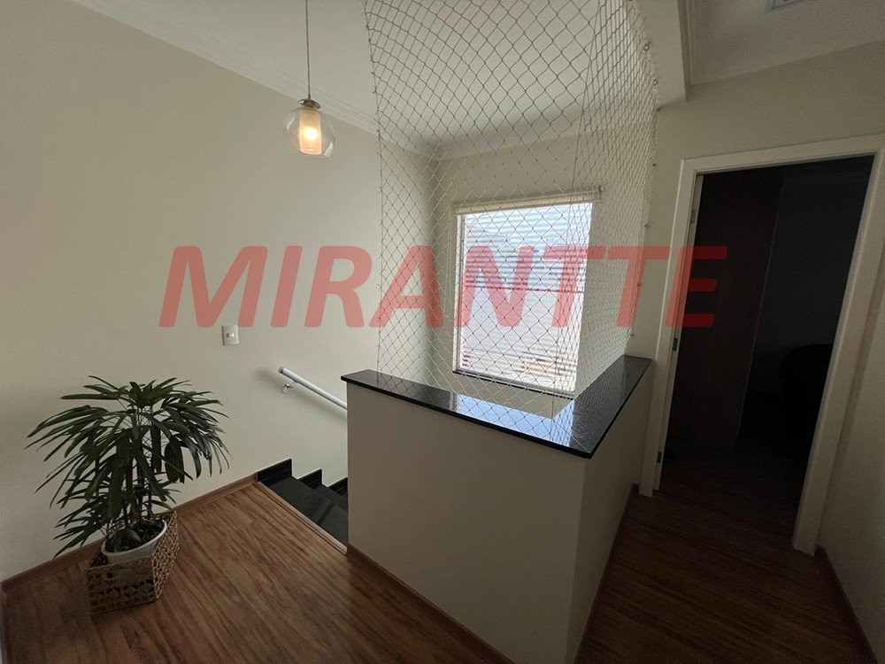 Sobrado de 137m² com 3 quartos em Vila Nova Mazzei