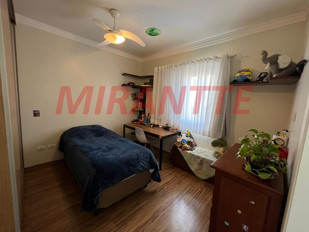 Sobrado de 137m² com 3 quartos em Vila Nova Mazzei