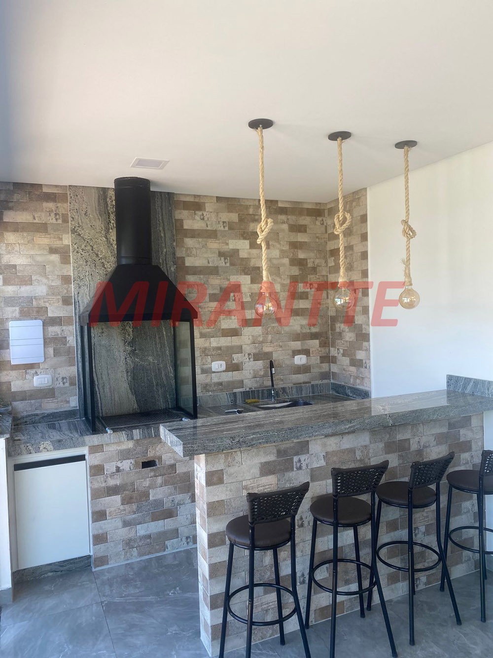 Casa terrea de 2023m² com 3 quartos em Terras de Santa Cristina