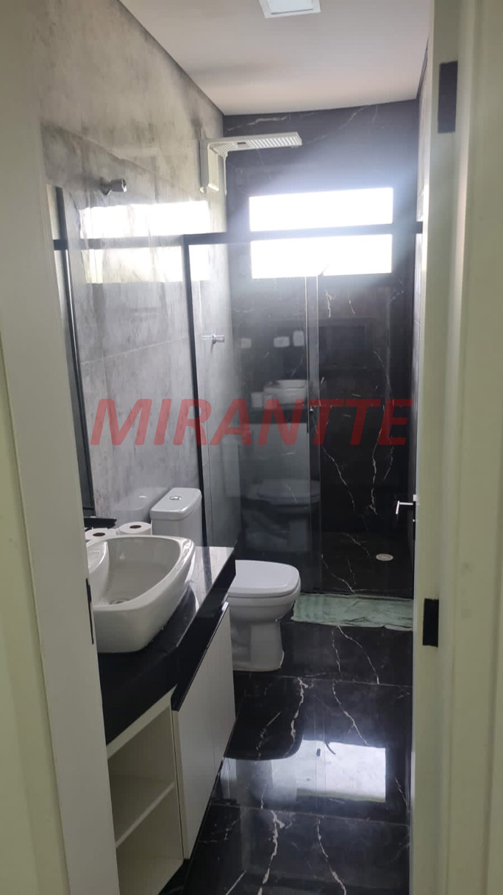 Casa terrea de 2023m² com 3 quartos em Terras de Santa Cristina