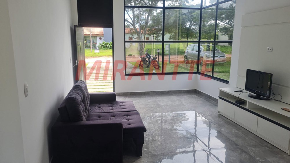 Casa terrea de 2023m² com 3 quartos em Terras de Santa Cristina