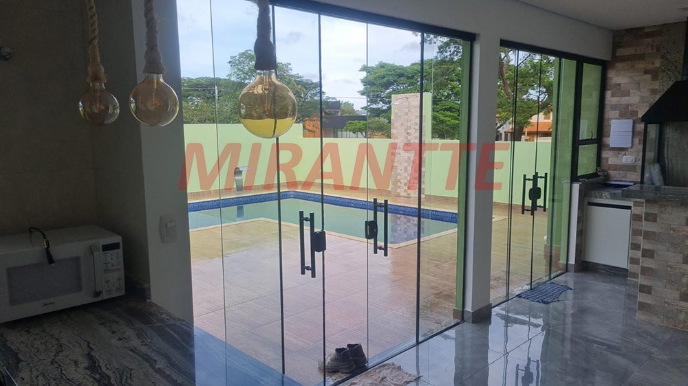 Casa terrea de 2023m² com 3 quartos em Terras de Santa Cristina