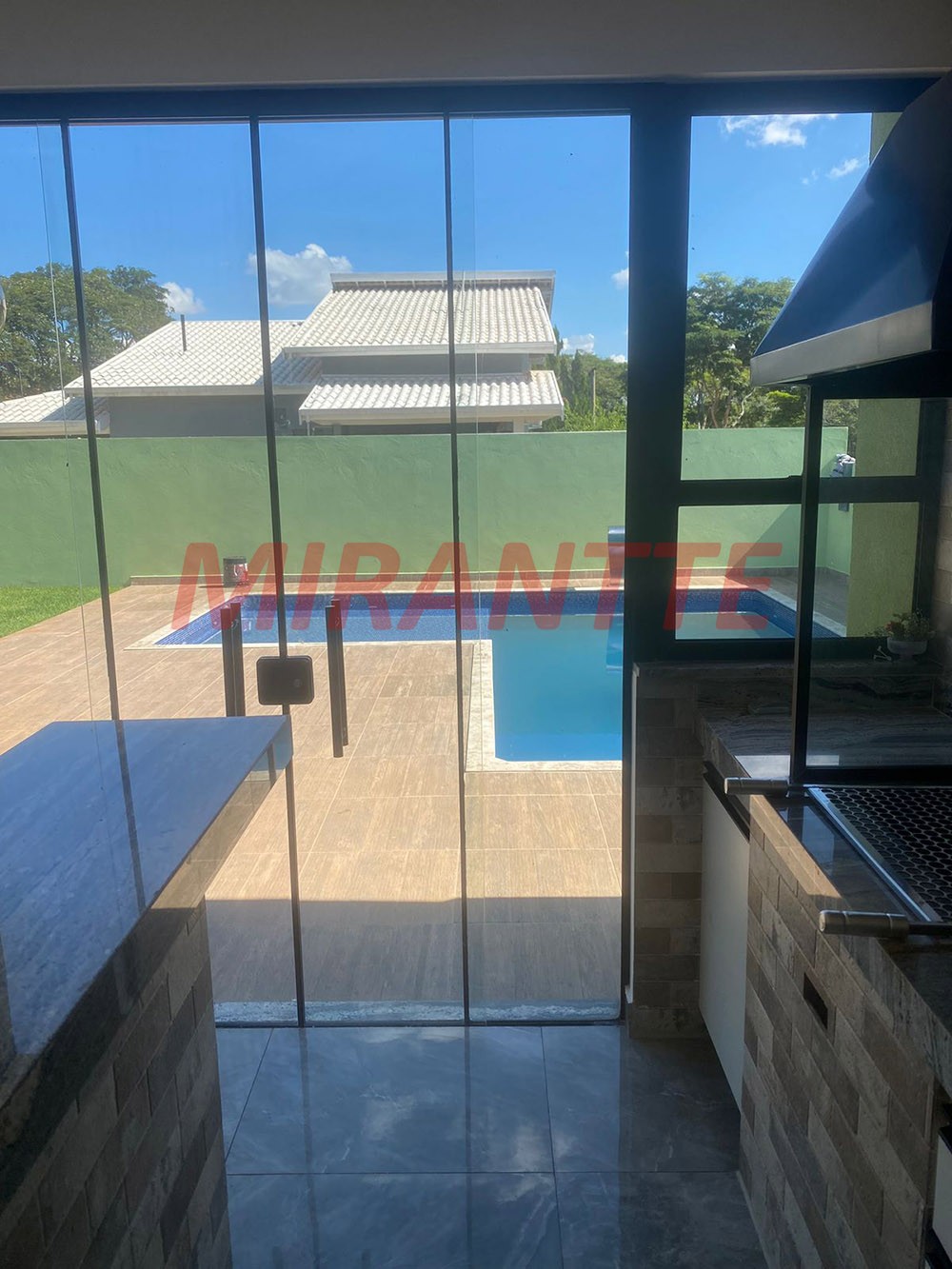 Casa terrea de 2023m² com 3 quartos em Terras de Santa Cristina