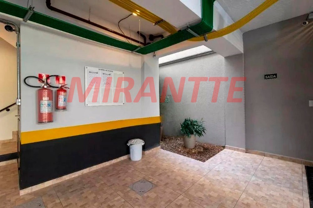 Apartamento de 52m² com 2 quartos em Água Fria