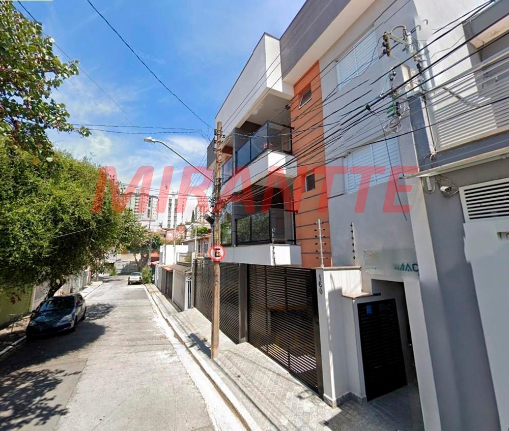 Apartamento de 52m² com 2 quartos em Água Fria