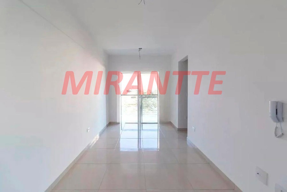 Apartamento de 52m² com 2 quartos em Água Fria
