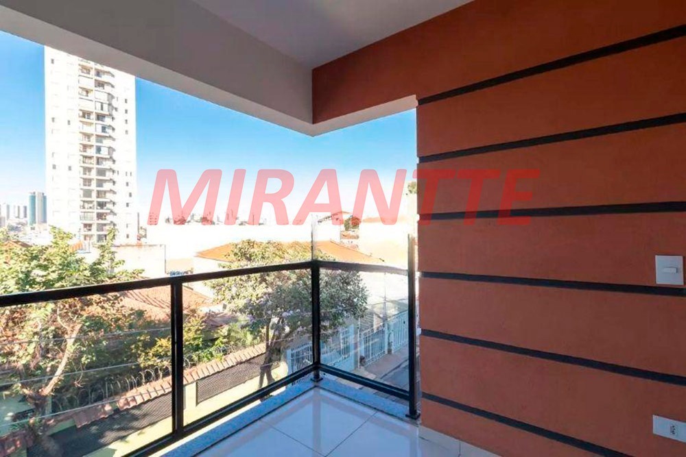 Apartamento de 52m² com 2 quartos em Água Fria