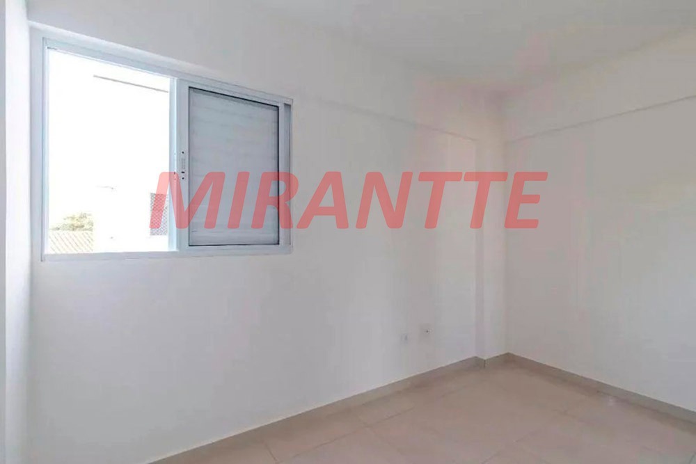 Apartamento de 52m² com 2 quartos em Água Fria