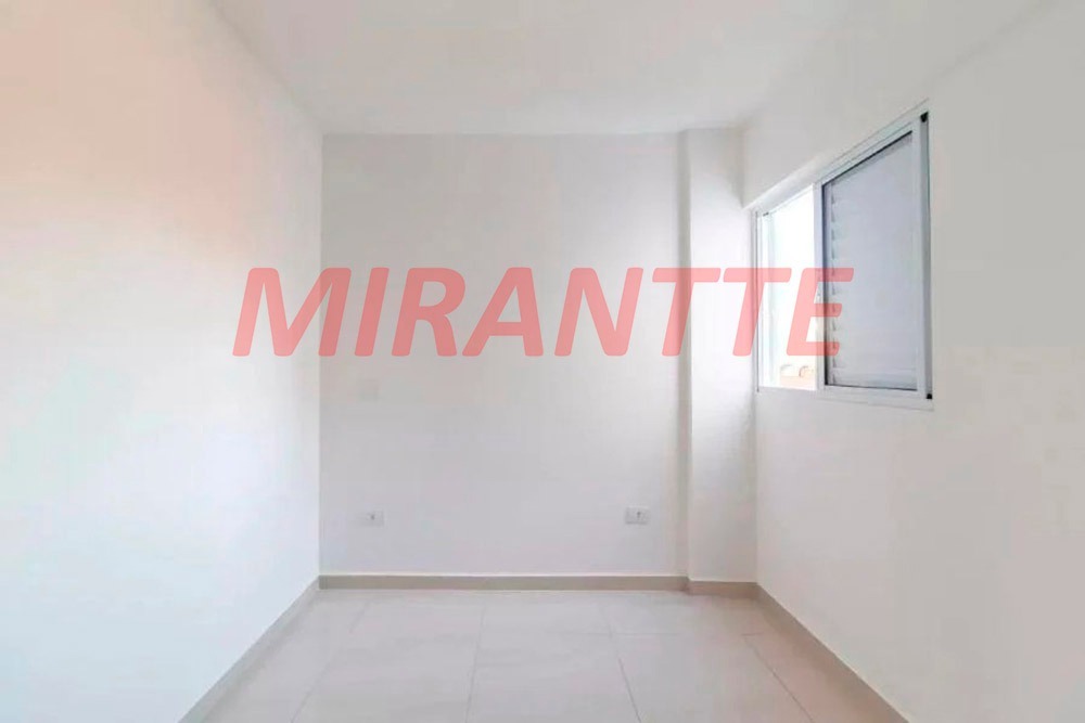 Apartamento de 52m² com 2 quartos em Água Fria