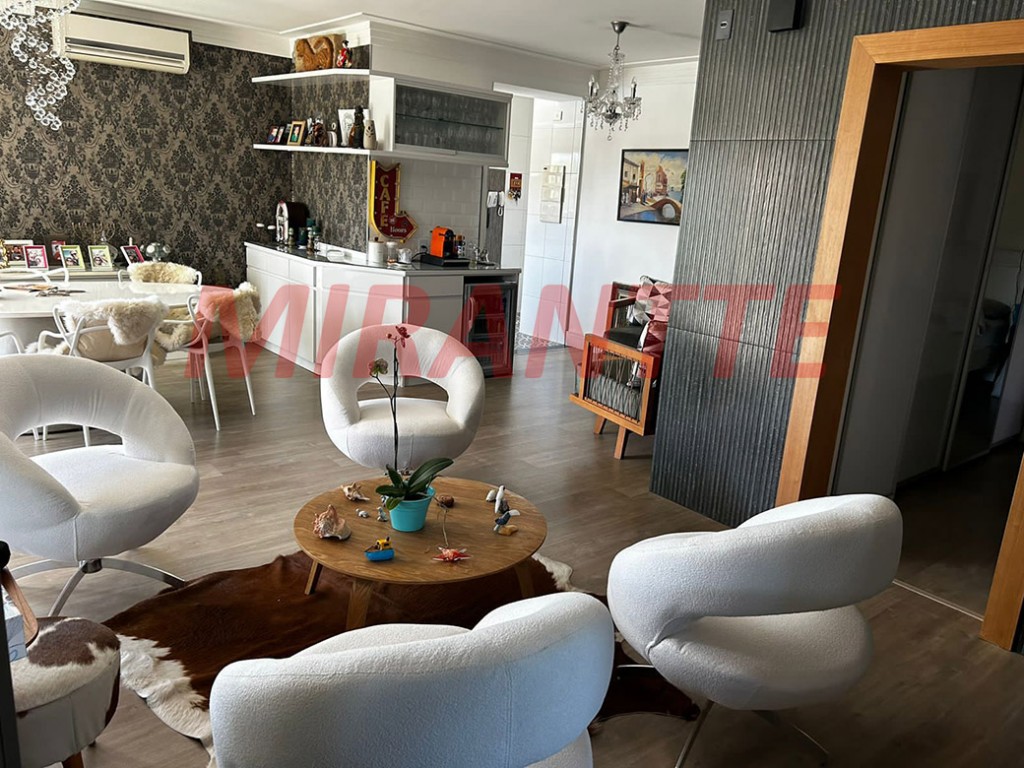 Apartamento com 3 quartos em Vila Progresso