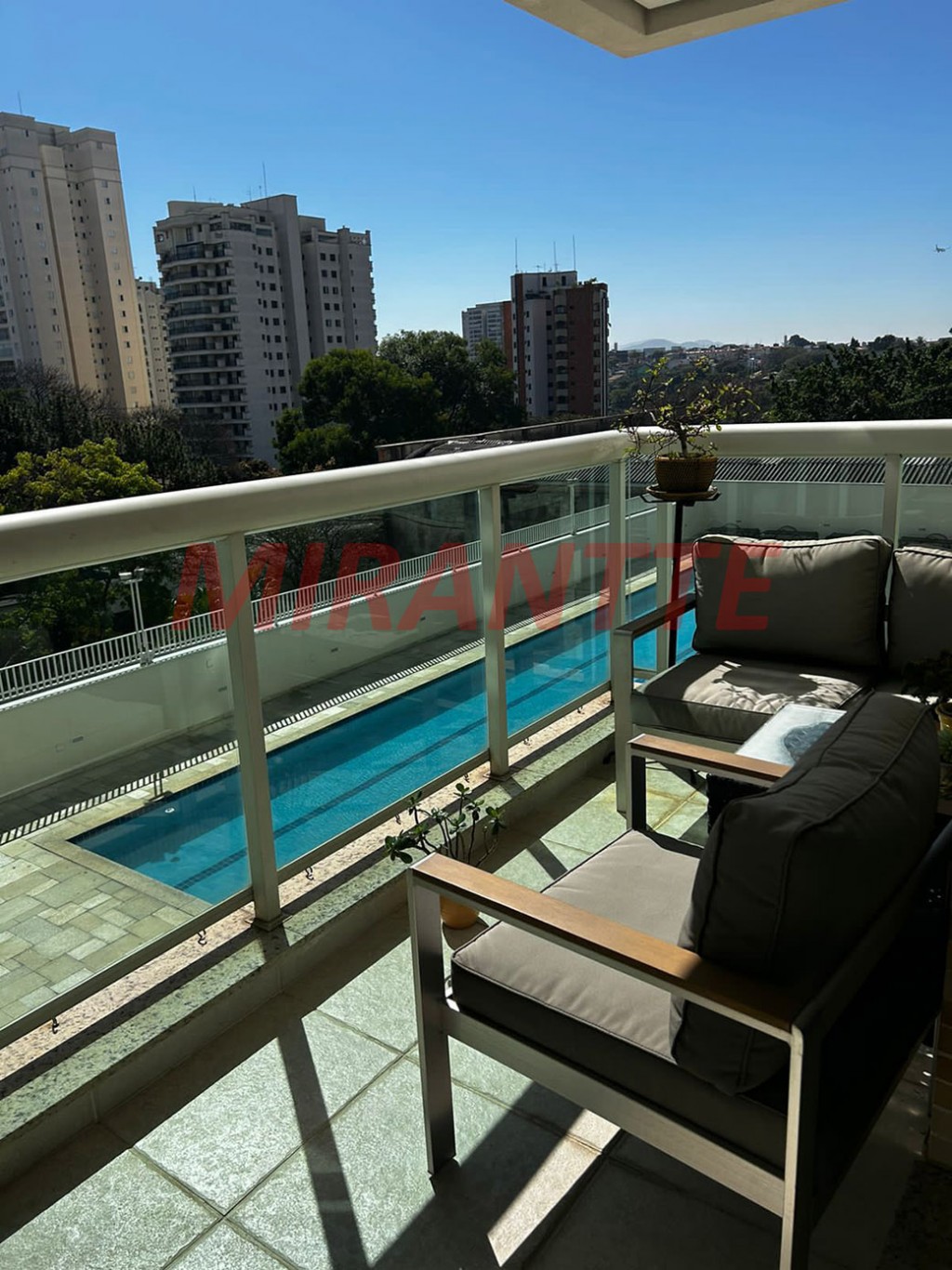 Apartamento com 3 quartos em Vila Progresso