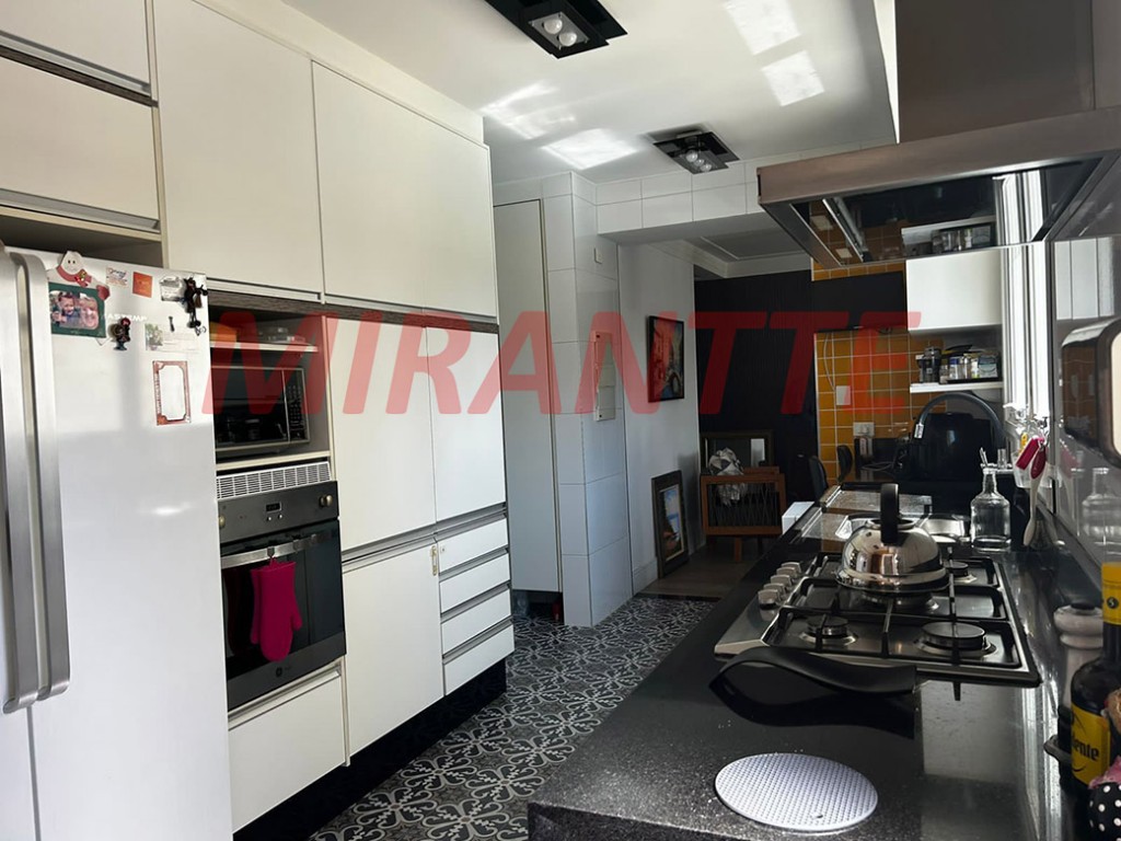 Apartamento com 3 quartos em Vila Progresso