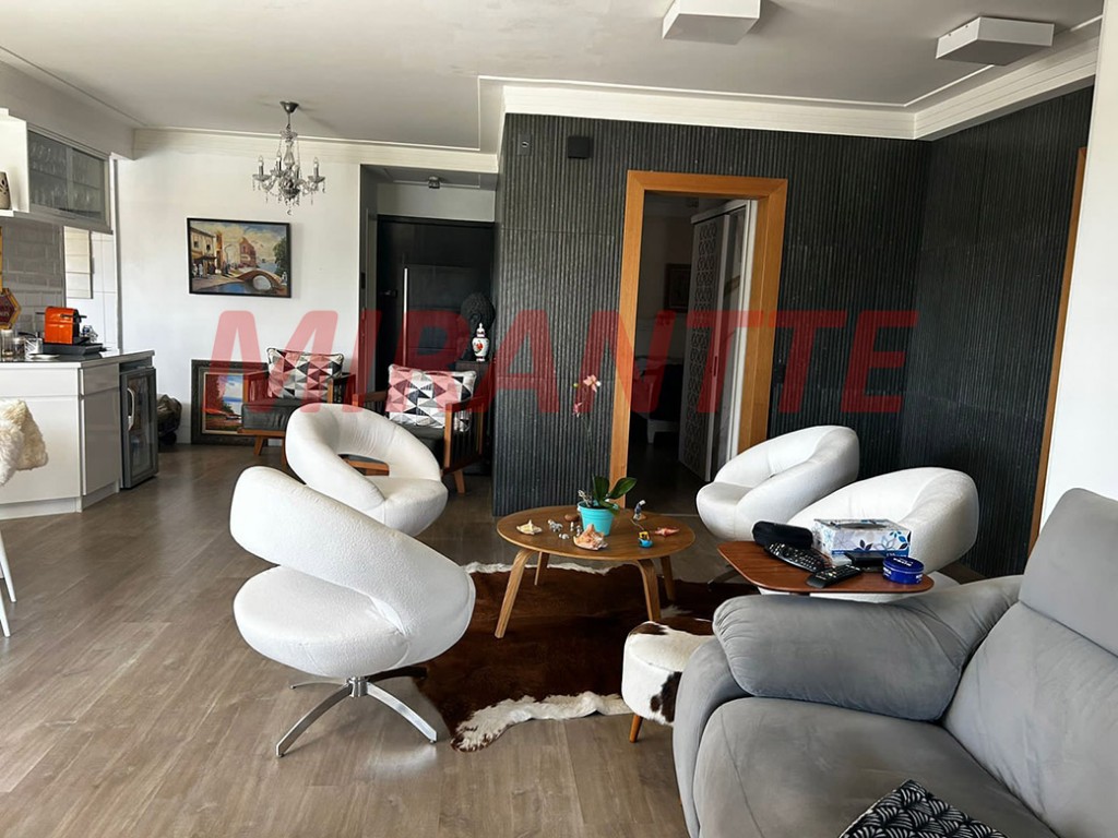 Apartamento com 3 quartos em Vila Progresso
