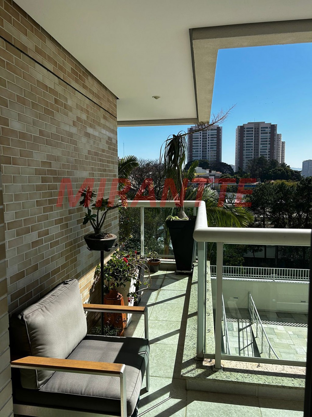 Apartamento com 3 quartos em Vila Progresso