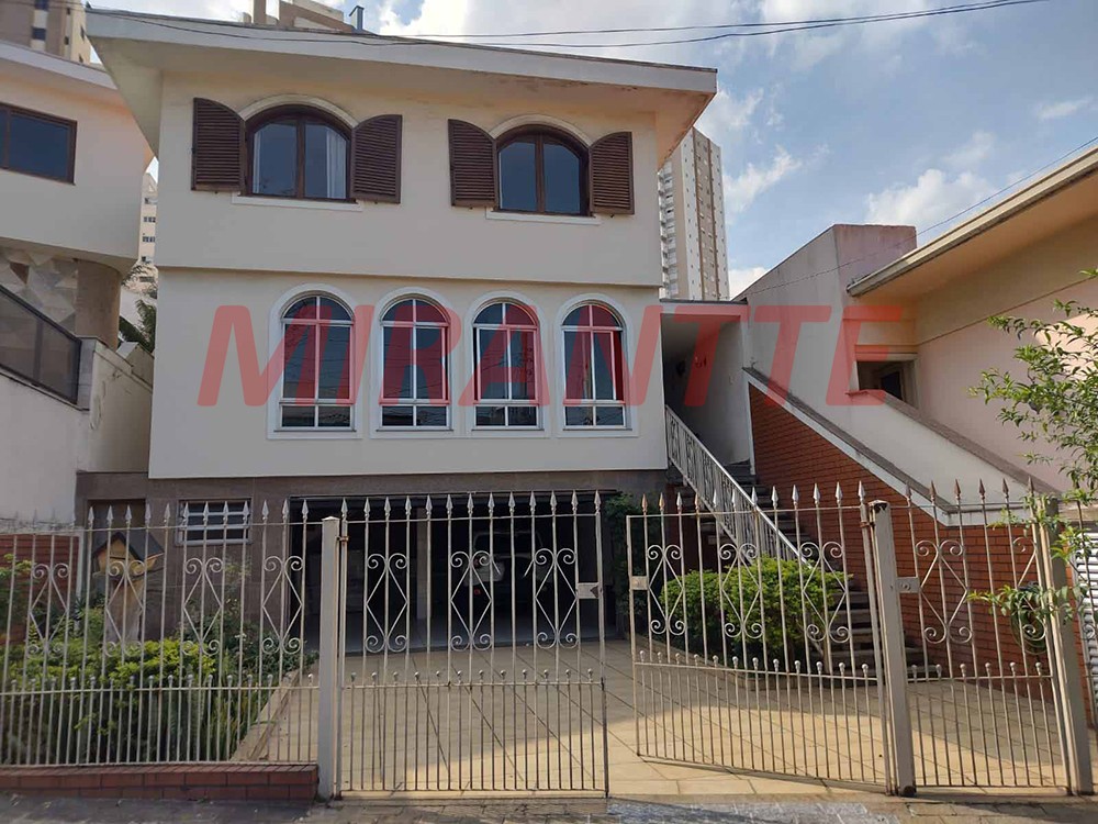 Cond. fechado de 386m² com 4 quartos em Santana