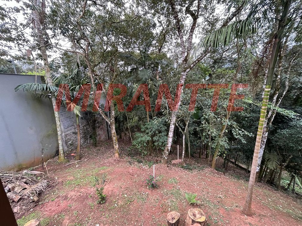 Casa terrea de 196m² com 3 quartos em Serra Da Cantareira