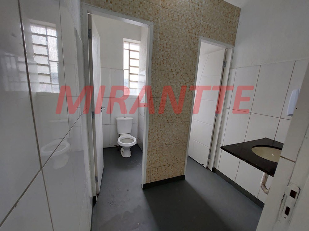 Comercial de 210m² em Santana