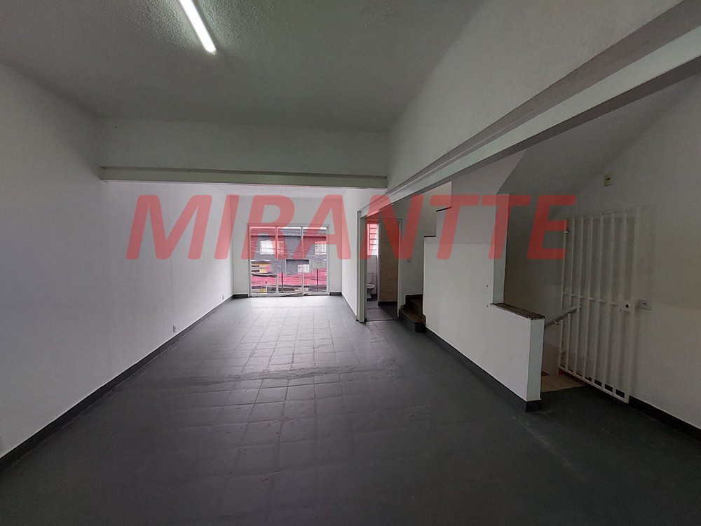Comercial de 210m² em Santana
