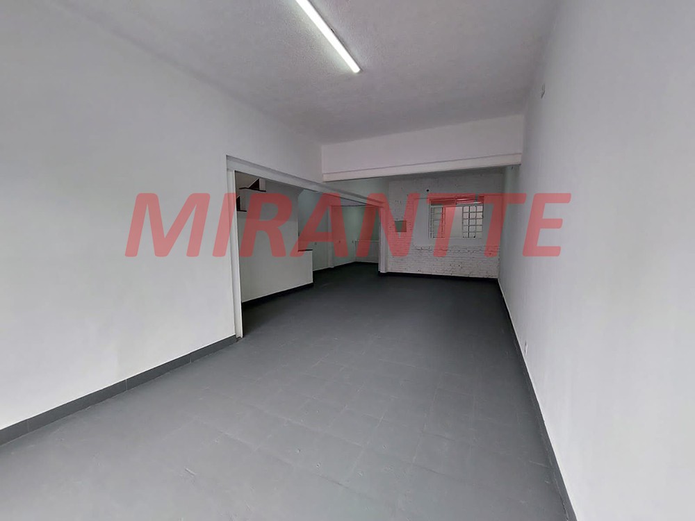 Comercial de 210m² em Santana