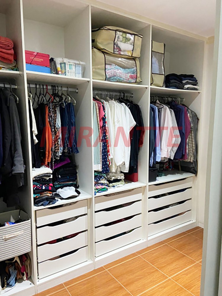Sobrado de 228m² com 3 quartos em Jardim Santa Clara