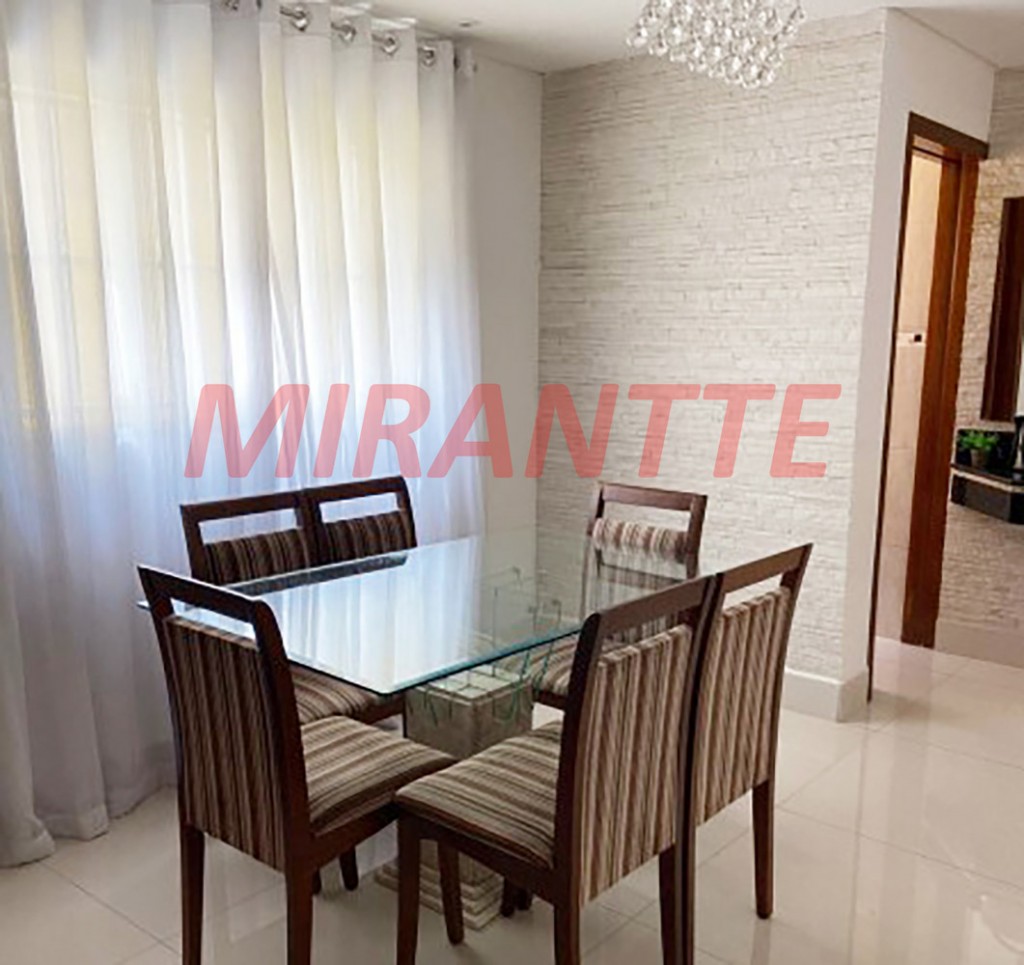 Sobrado de 228m² com 3 quartos em Jardim Santa Clara