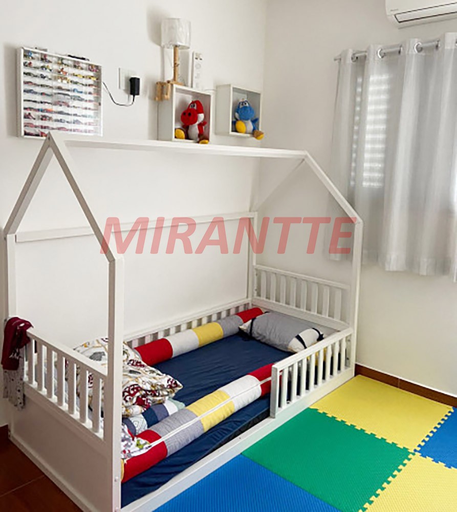 Sobrado de 228m² com 3 quartos em Jardim Santa Clara