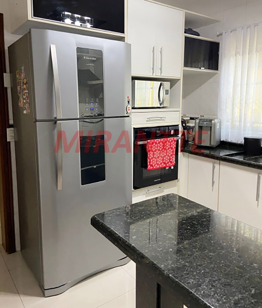 Sobrado de 228m² com 3 quartos em Jardim Santa Clara