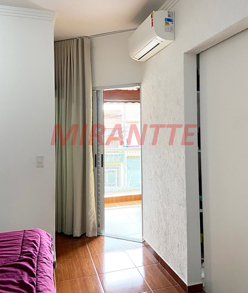 Sobrado de 228m² com 3 quartos em Jardim Santa Clara