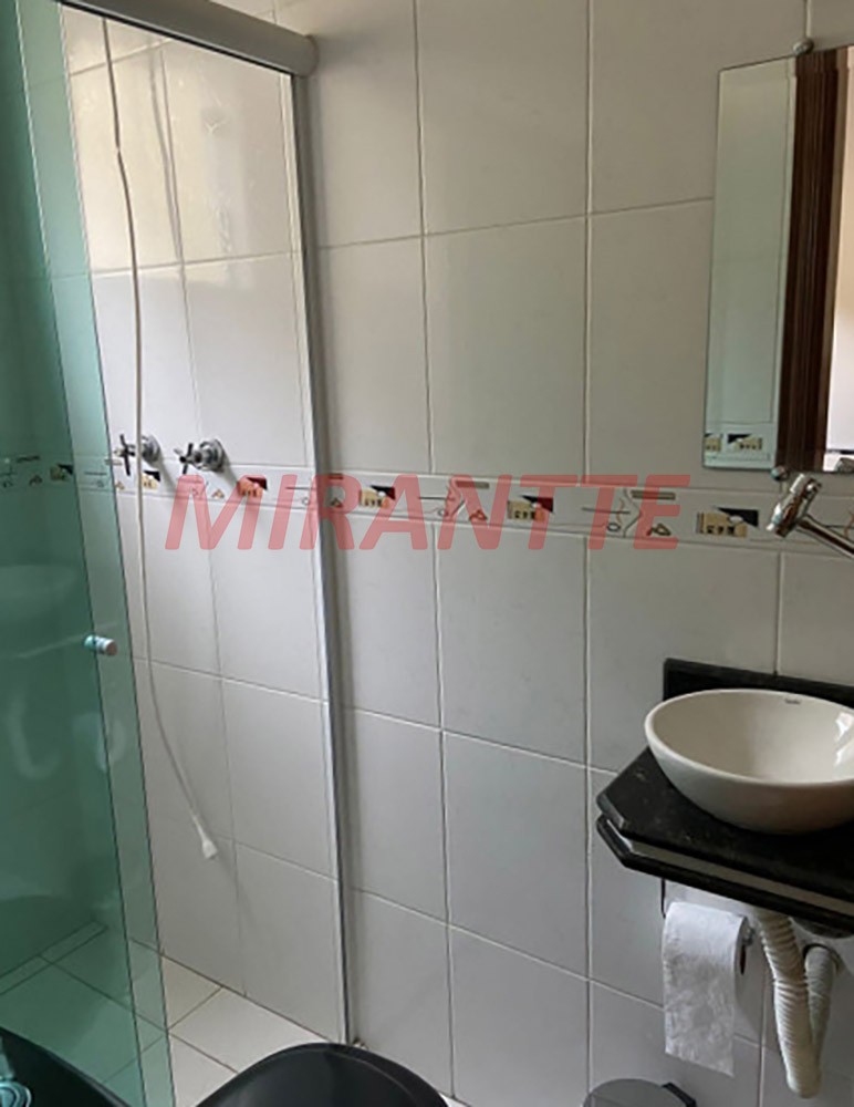 Sobrado de 228m² com 3 quartos em Jardim Santa Clara