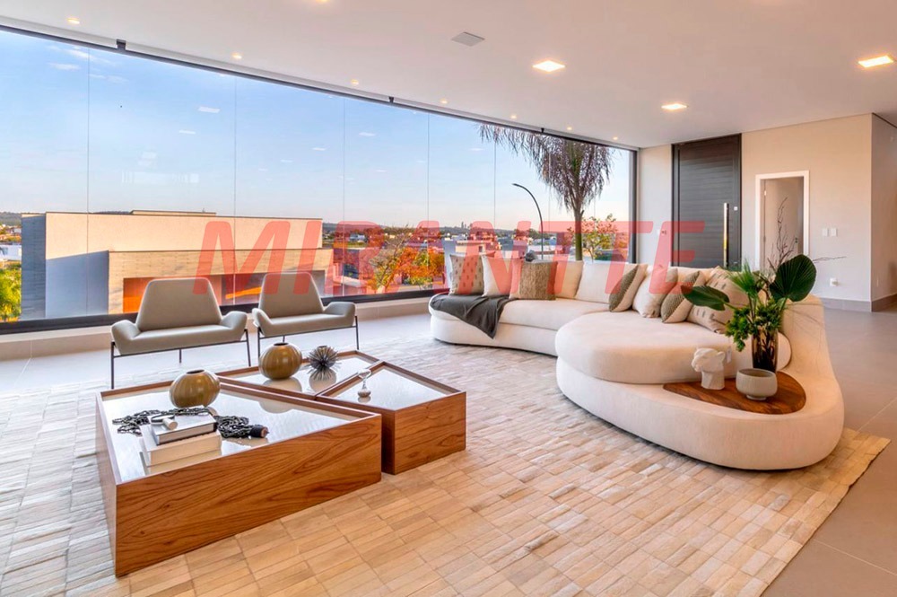 Cond. fechado de 435.7m² com 3 quartos em ALPHAVILLE NOVA ESPLANADA