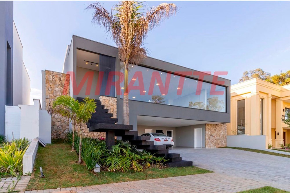 Cond. fechado de 435.7m² com 3 quartos em ALPHAVILLE NOVA ESPLANADA
